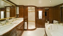 Nanou Master Bathroom